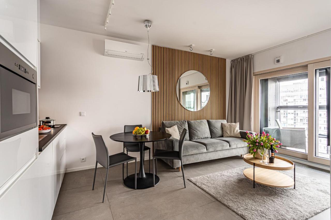 Apartment Mennica By P&o Serviced Warschau